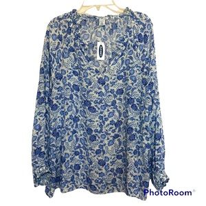 NWT Gap ruffle neck blouse in a blue and white floral pattern medium petite